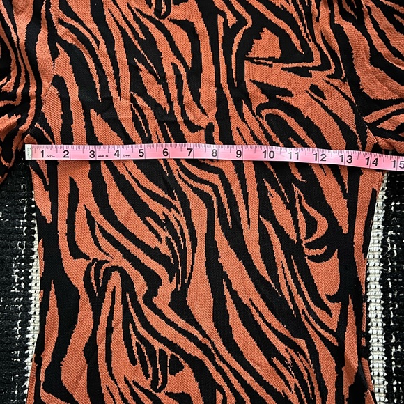 New York & Company Animal Print Knit Sweater Dress — Women’s M - Picture 5 of 8